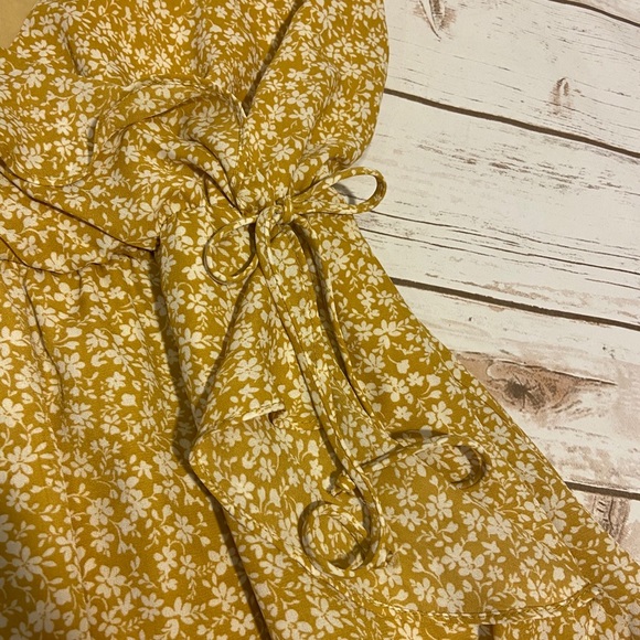 Everly Dress - Picture 2 of 6